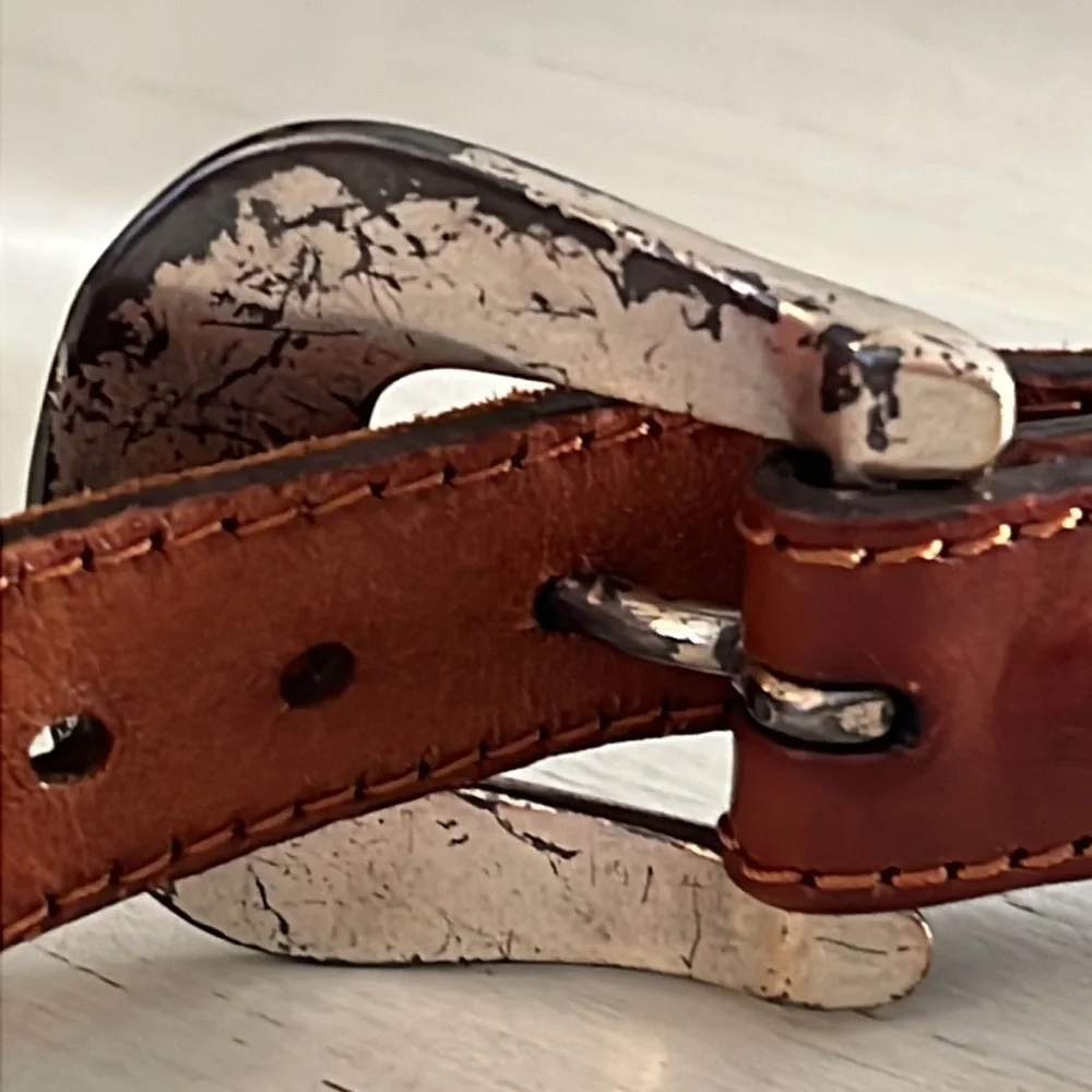 ‘90’s Eddie Bauer beaded western belt silver plated buckle size 28
